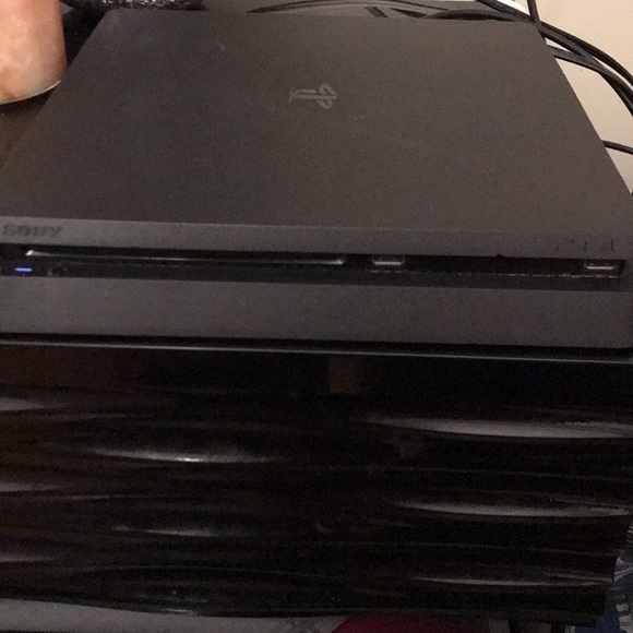 Ps4 - Picture 2 of 2